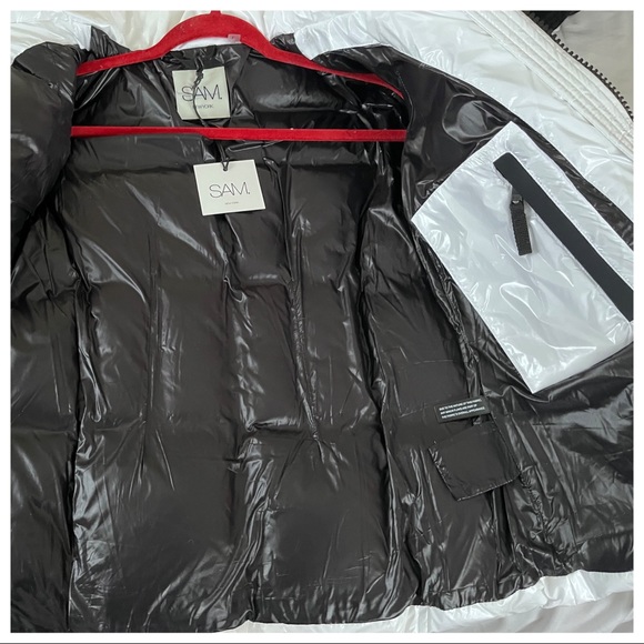 SAM. NWT Iconic Freestyle Down Jacket color Snow size large
SAM. - Picture 5 of 9